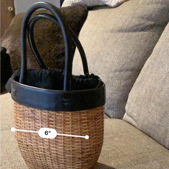 BNWOT Barr + Barr Wicker Bucket Bag - Picture 6 of 9